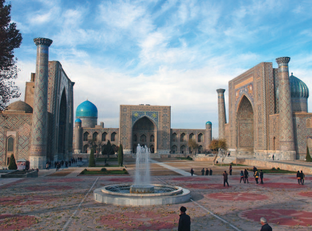 46762_Fatland_Sowjetistan_Lauf-2_Presse_Seite_529_Bild_0002