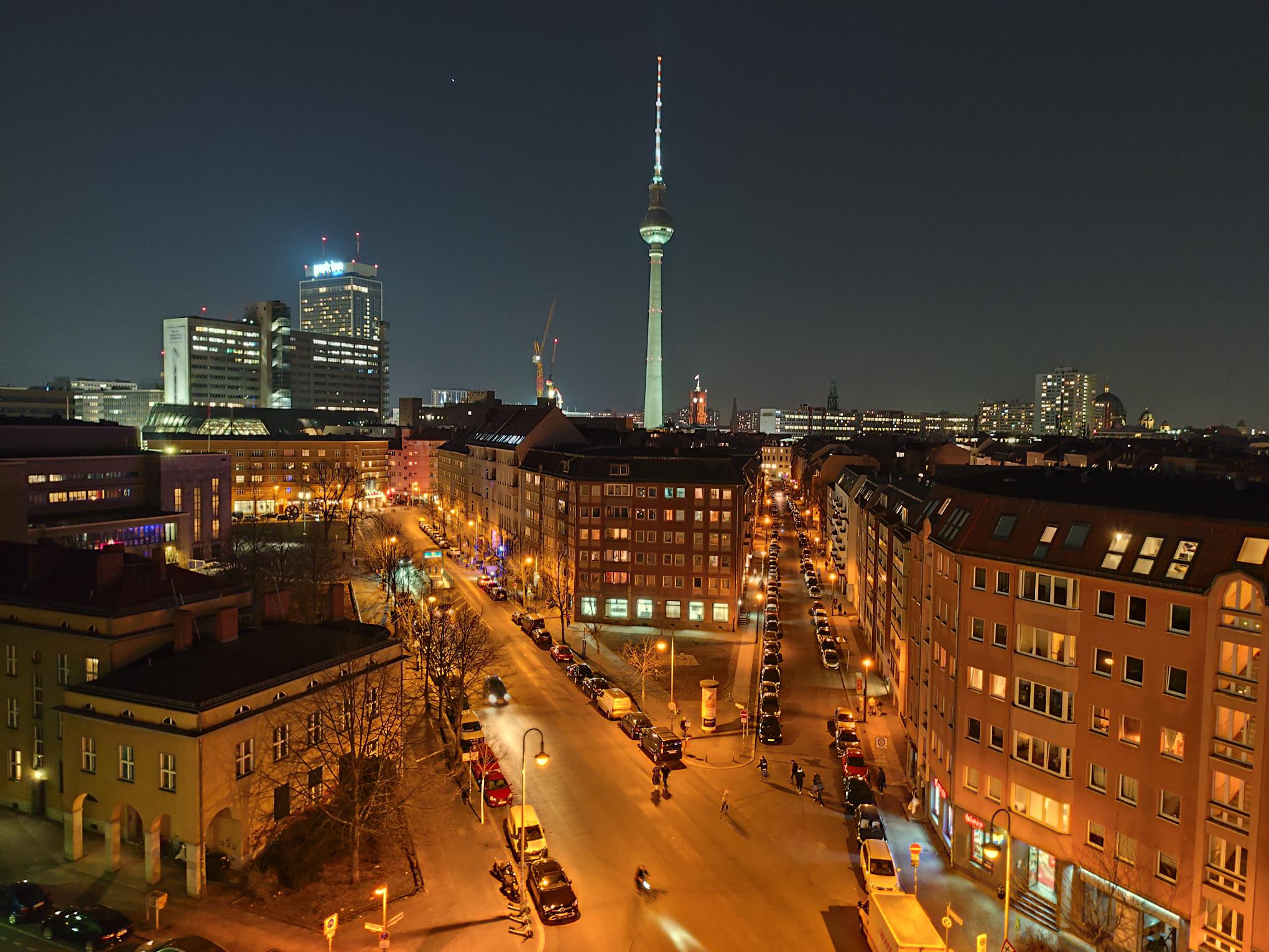 Über den Dächern der Stadt Berlin.